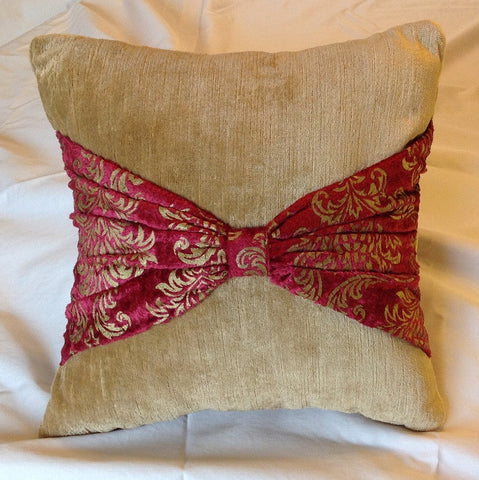 14" X 14" Pillow With Fortuny Bow